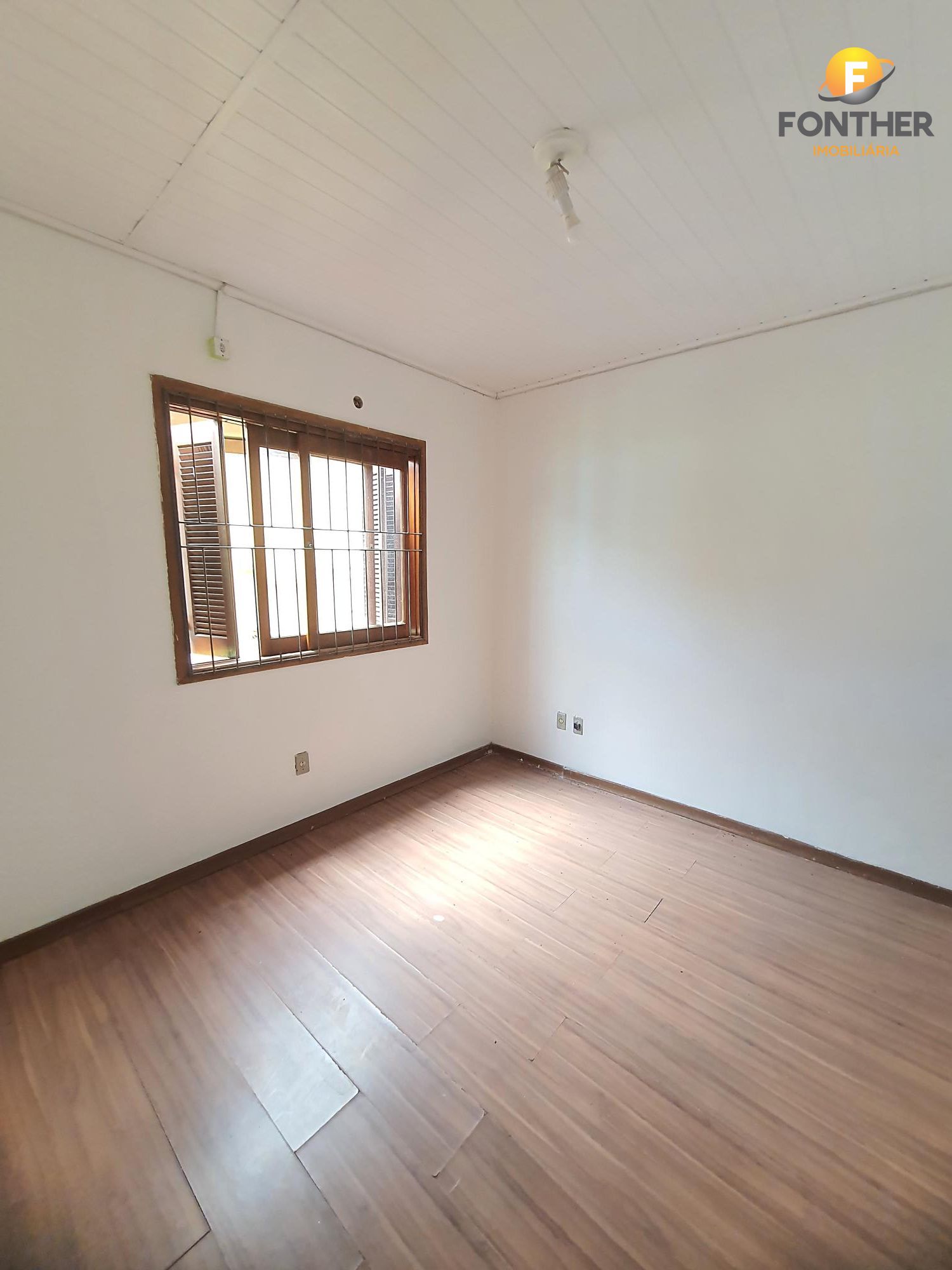 Casa à venda com 3 quartos, 90m² - Foto 15