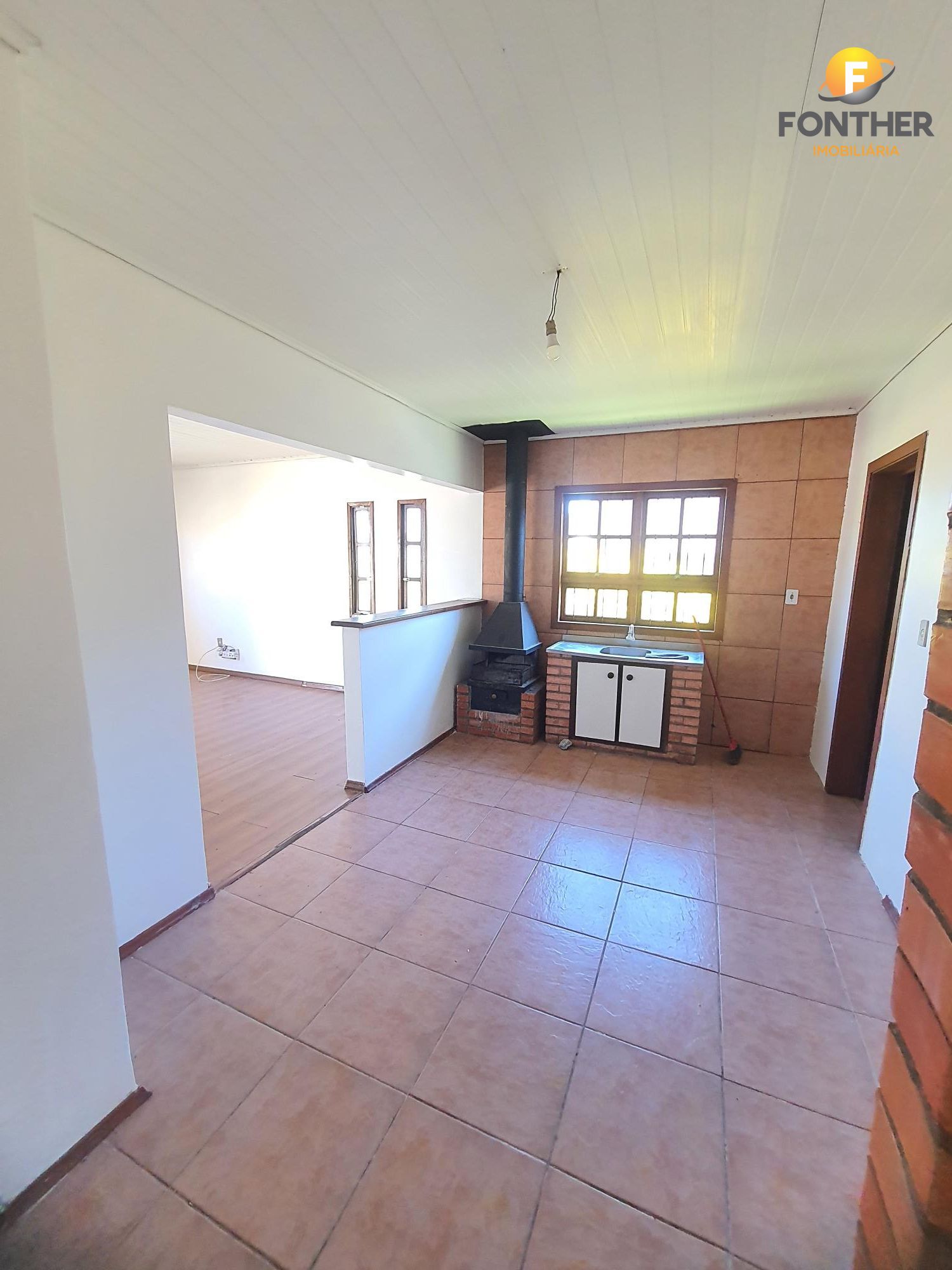 Casa à venda com 3 quartos, 90m² - Foto 11