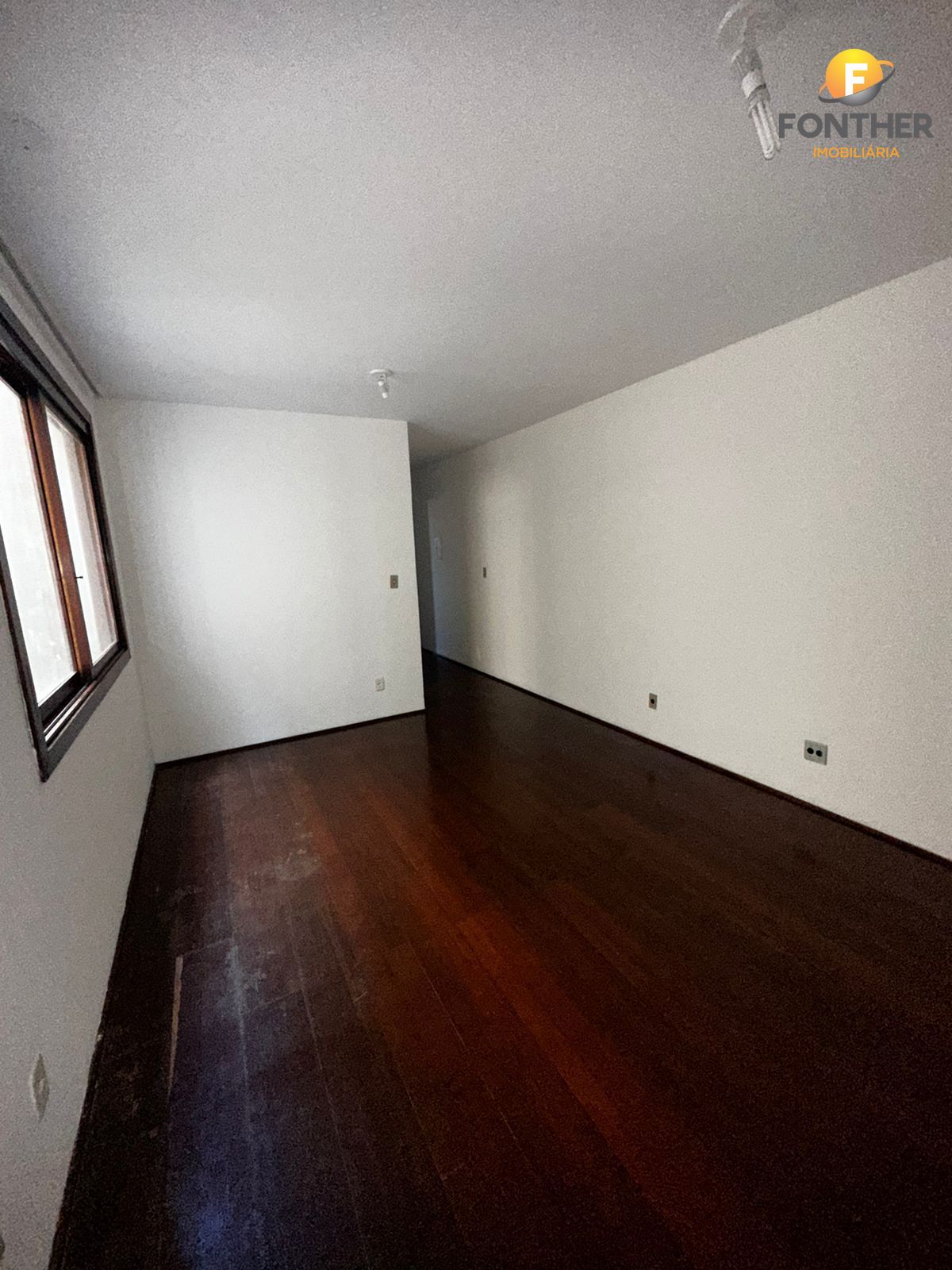 Apartamento à venda com 1 quarto, 75m² - Foto 4