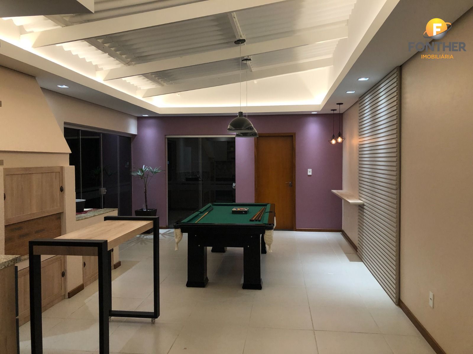 Casa à venda com 3 quartos, 218m² - Foto 10