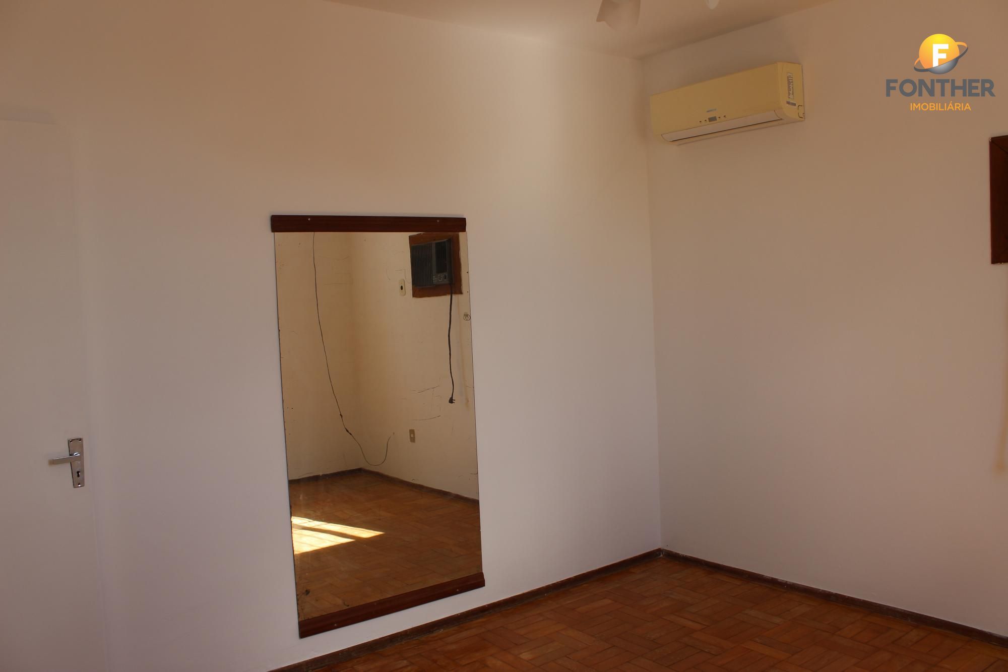 Casa à venda com 3 quartos, 86m² - Foto 17