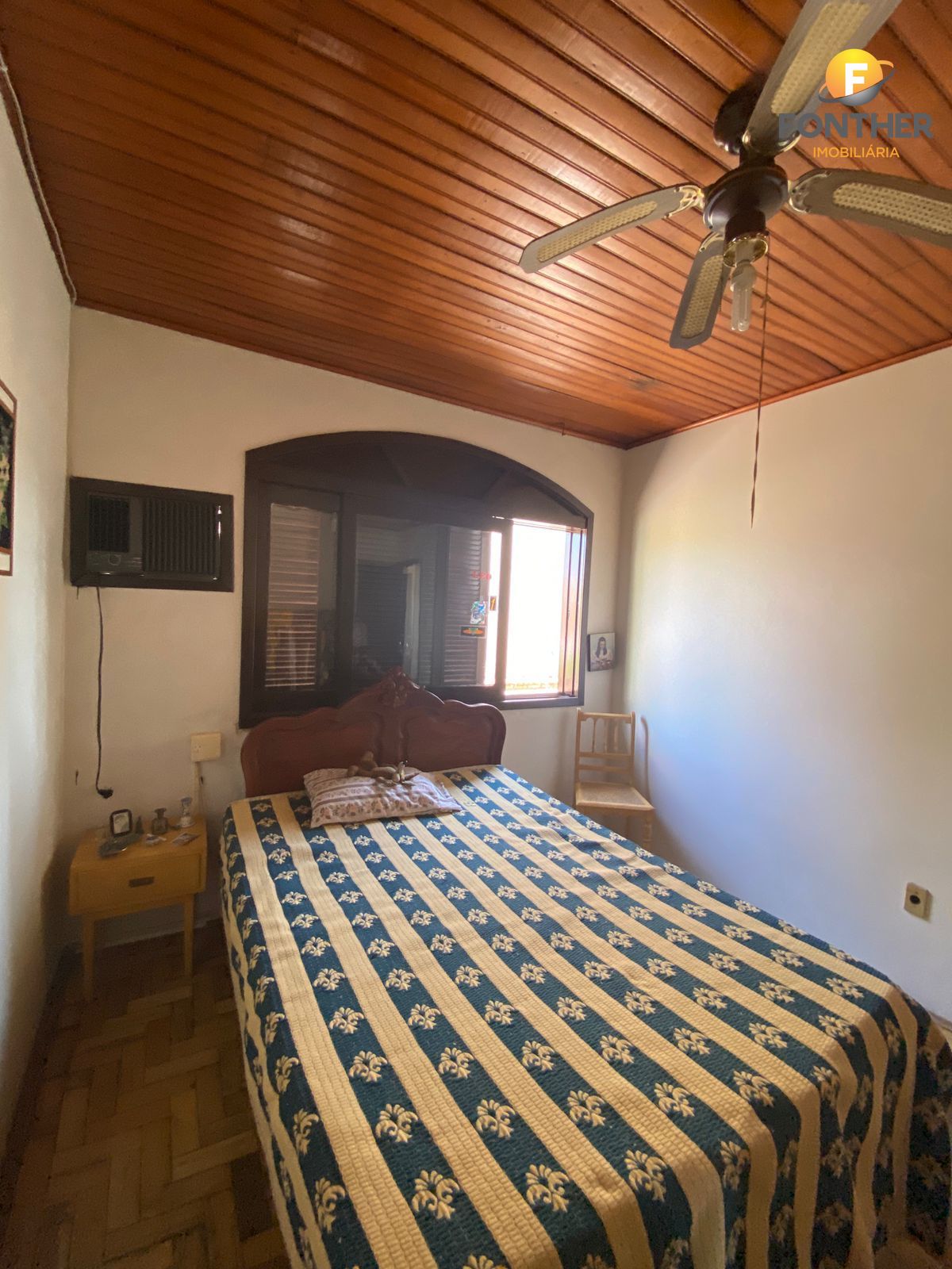 Casa à venda com 4 quartos, 210m² - Foto 30