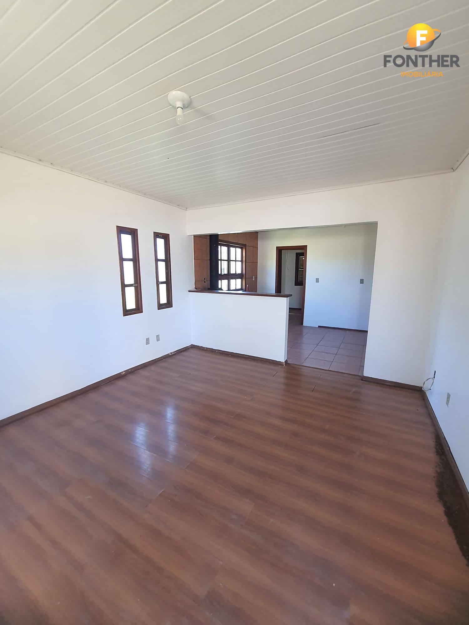 Casa à venda com 3 quartos, 90m² - Foto 7