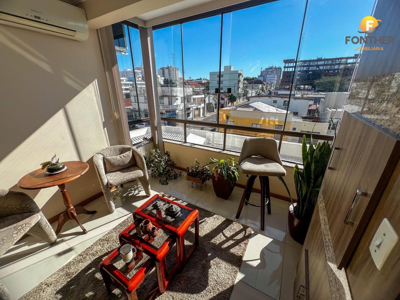 Apartamento à venda com 3 quartos, 111m² - Foto 4