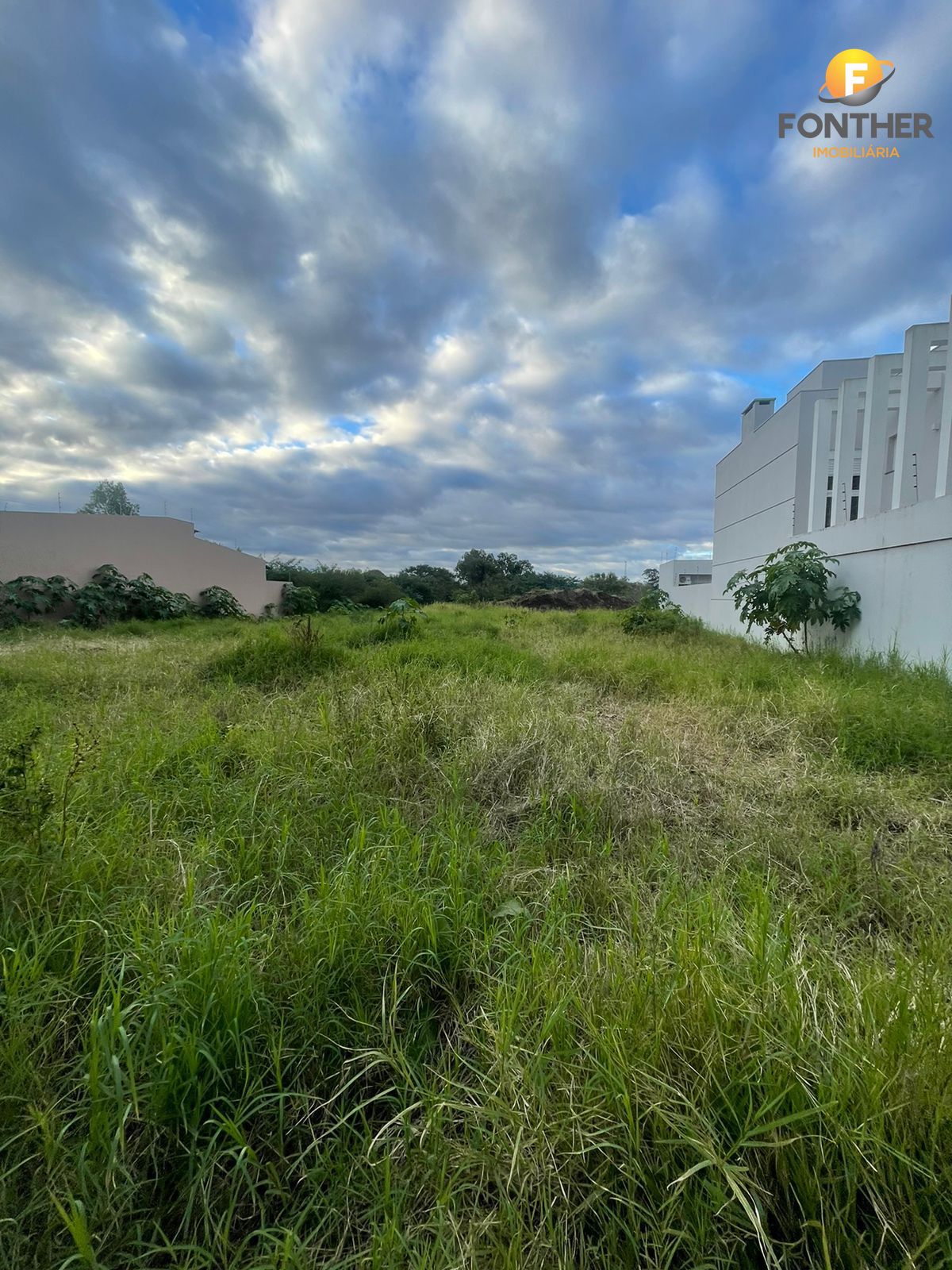 Terreno à venda, 360m² - Foto 1