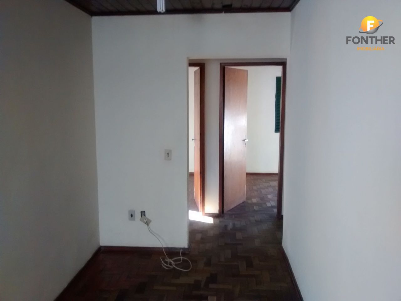 Casa à venda com 3 quartos, 100m² - Foto 7