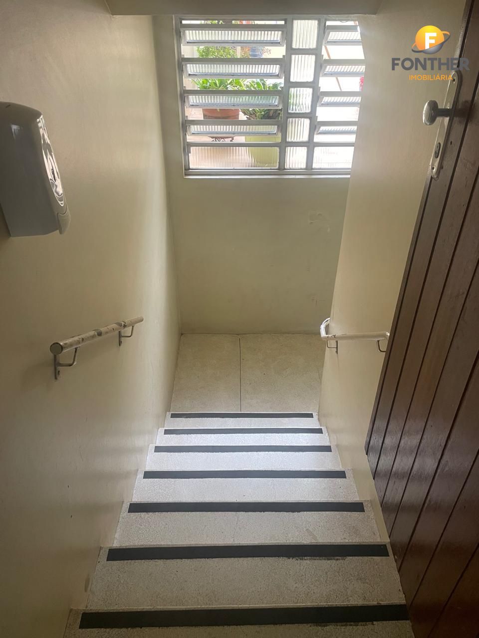 Apartamento à venda com 3 quartos, 121m² - Foto 26