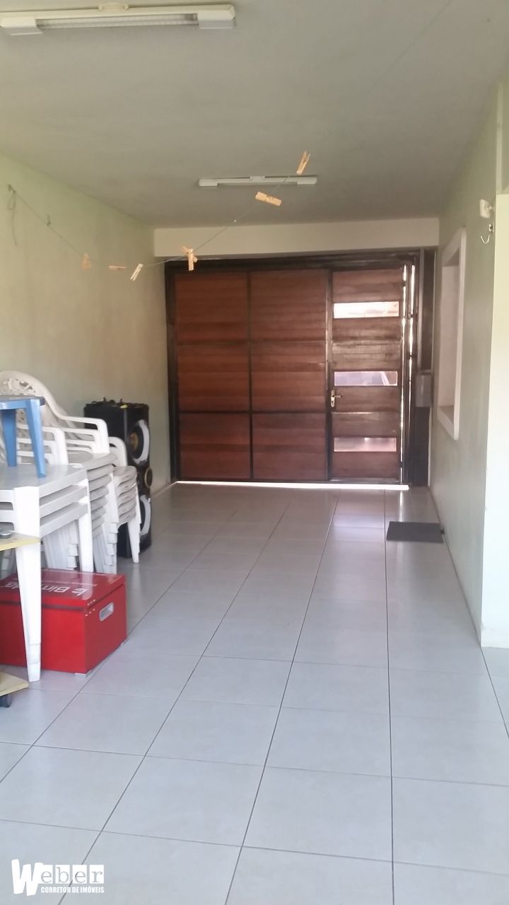 Casa à venda com 3 quartos, 149m² - Foto 3