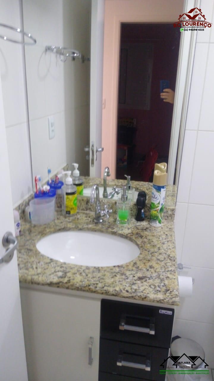 Apartamento à venda com 2 quartos, 62m² - Foto 2