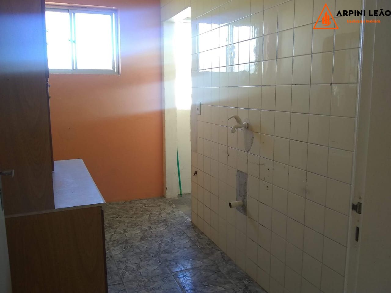 Apartamento com 1 Dormitórios à venda, 41 m² por R$ 96.000,00