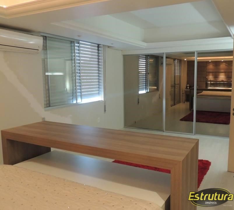 Cobertura com 4 Dormitórios à venda, 257 m² por R$ 1.435.000,00