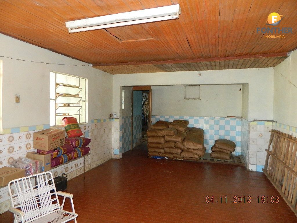 Casa à venda com 3 quartos, 500m² - Foto 9