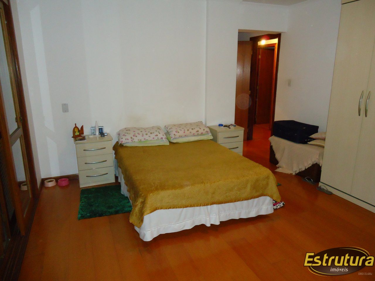 Apartamento com 4 Dormitórios à venda, 149 m² por R$ 780.000,00