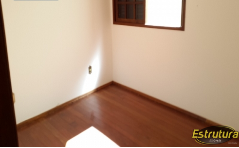 Apartamento com 3 Dormitórios à venda, 240 m² por R$ 950.000,00