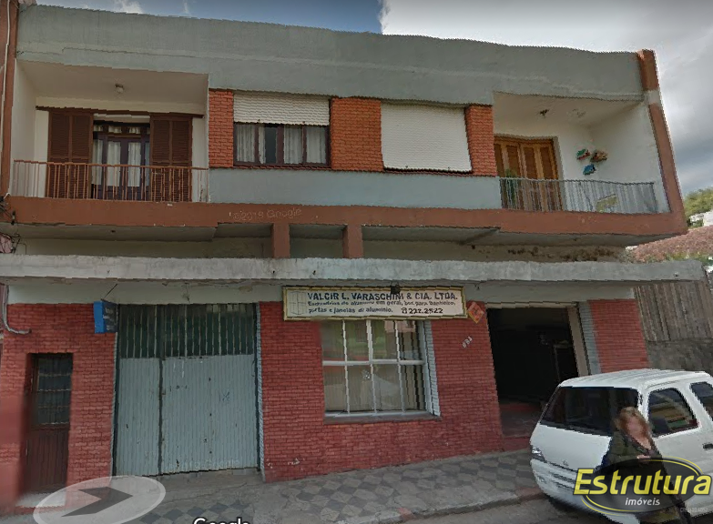Apartamento com 3 Dormitórios à venda, 131 m² por R$ 190.000,00
