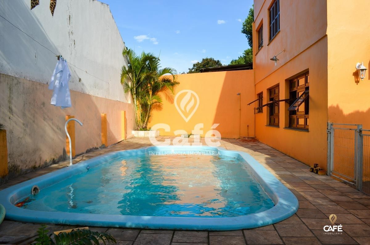 Sobrado, 4 quartos, 247 m² - Foto 1