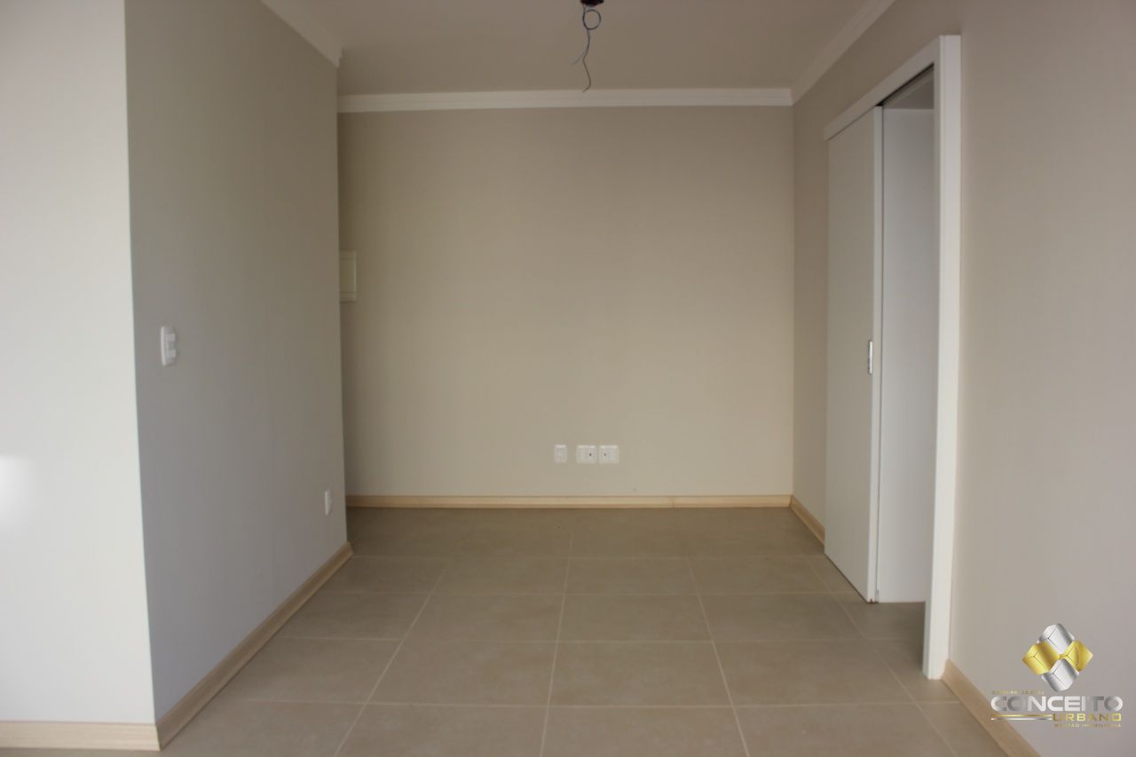 Apartamento à venda com 2 quartos, 61m² - Foto 4