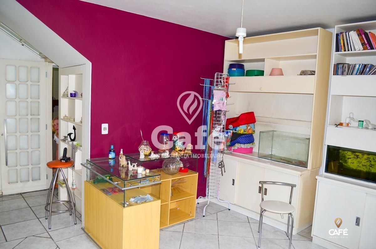 Casa à venda com 4 quartos, 230m² - Foto 11