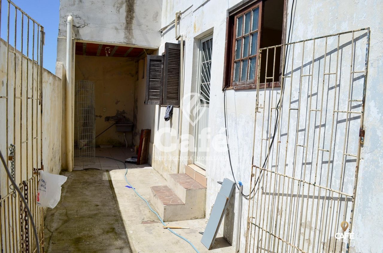 Sobrado à venda com 5 quartos, 350m² - Foto 37