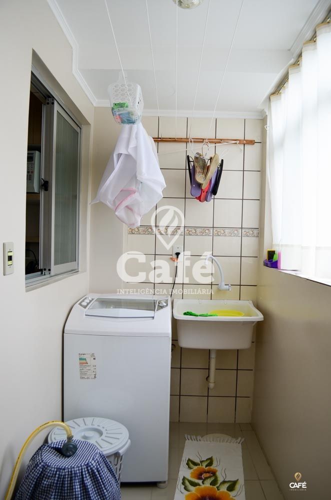 Apartamento à venda com 2 quartos, 68m² - Foto 5