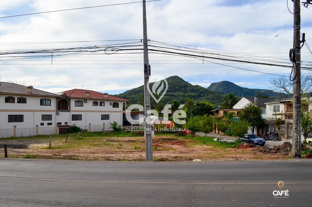 Terreno à venda, 600m² - Foto 1