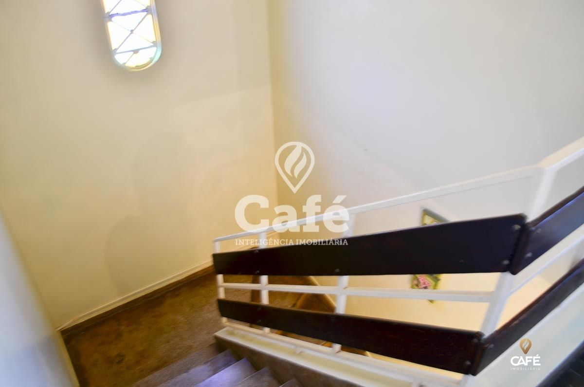 Casa à venda com 4 quartos, 264m² - Foto 18