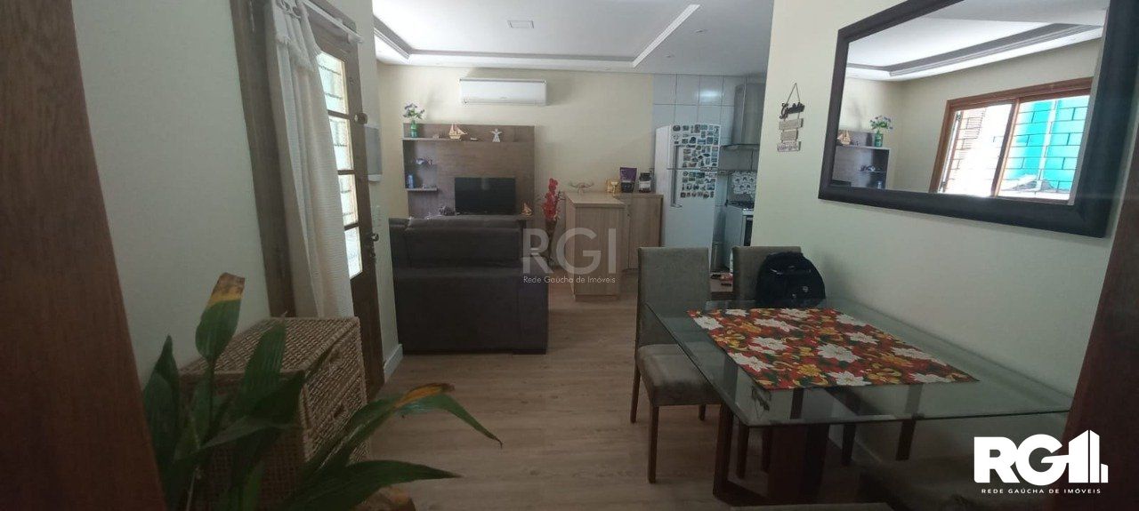 Casa à venda com 3 quartos, 110m² - Foto 2