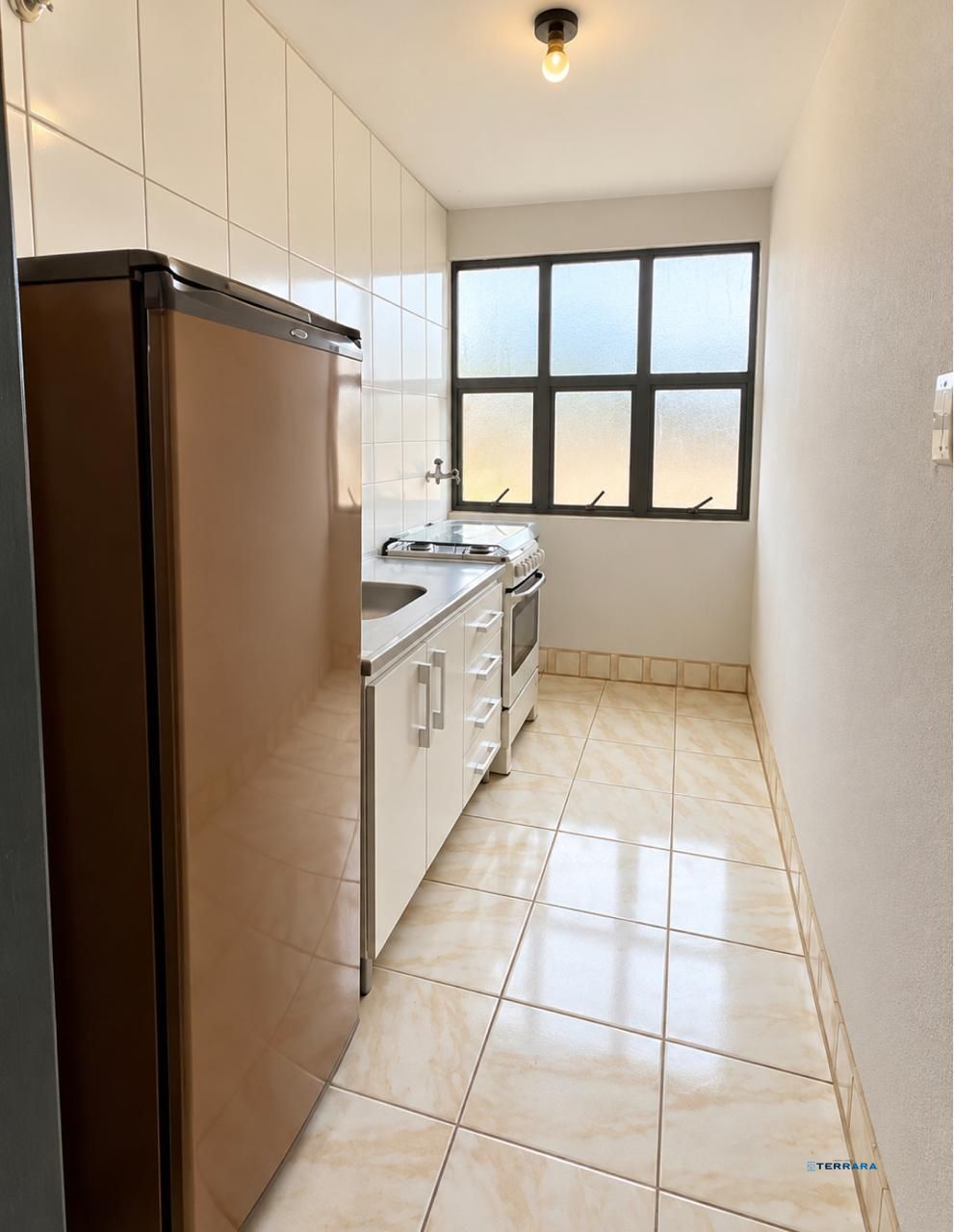 Cozinha Janela armario.