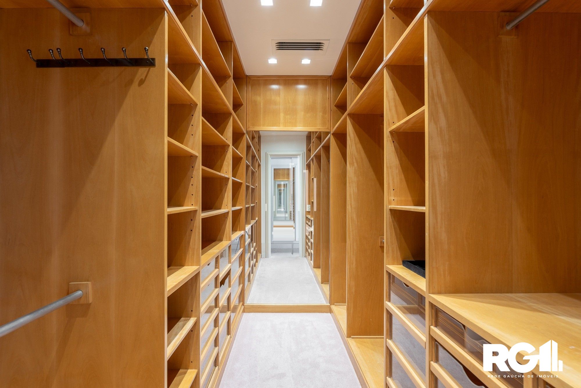 Apartamento à venda com 3 quartos, 309m² - Foto 17