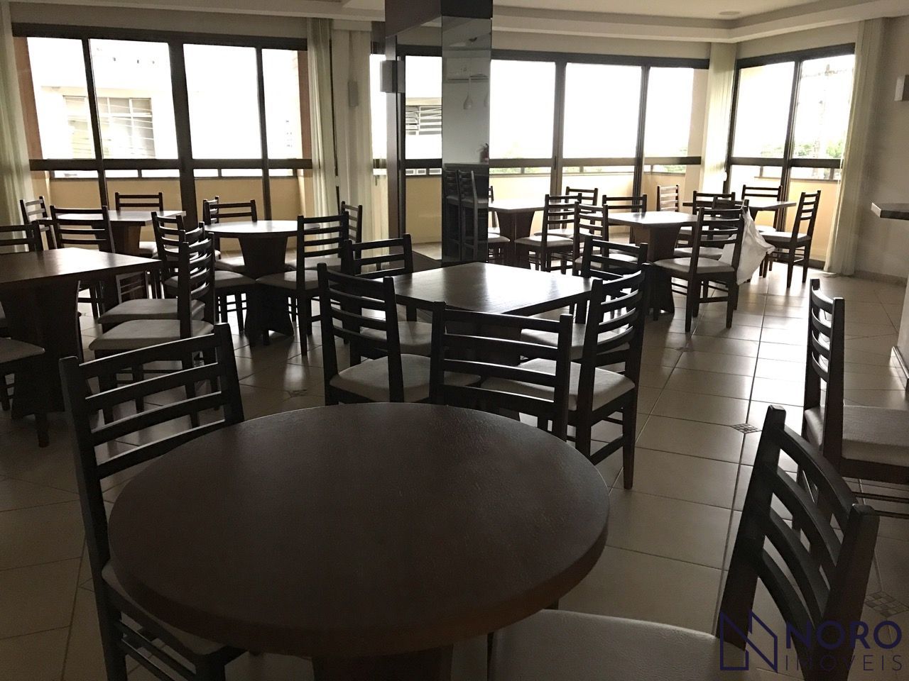 Apartamento Alto Padrão com 182 m² Privativos e Vista Panorâmica na Av. Medianei