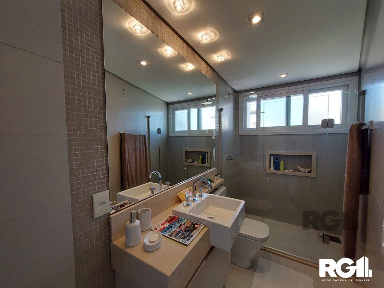 Casa de Condomínio à venda com 3 quartos, 296m² - Foto 35