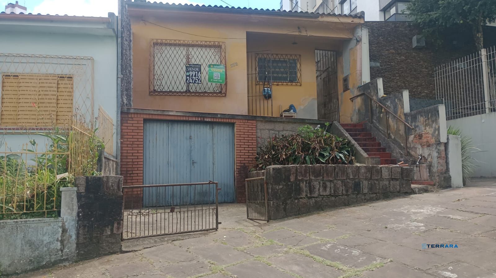 Terreno à venda em bairro nobre de Porto Alegre