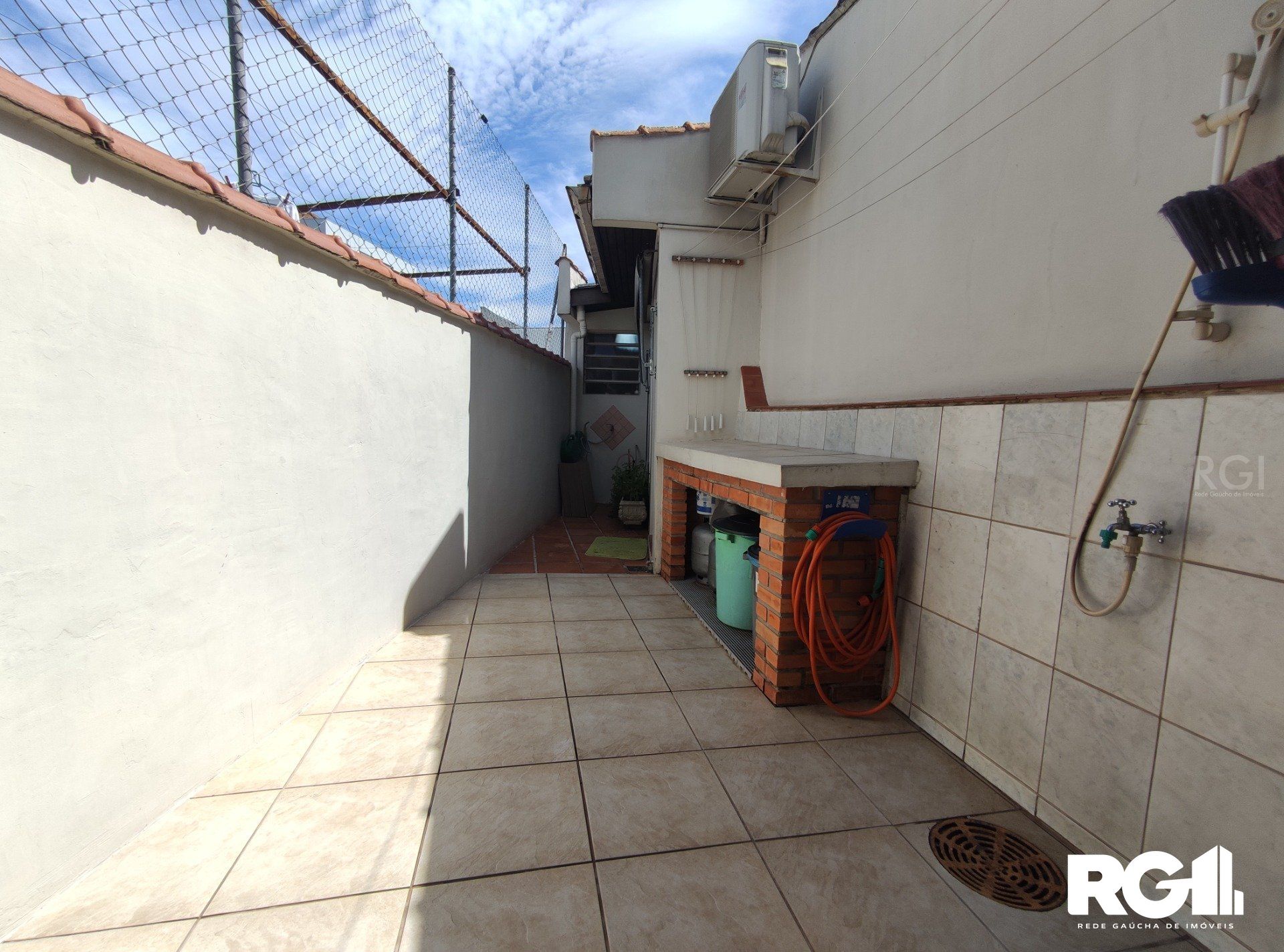 Sobrado à venda com 3 quartos, 200m² - Foto 8