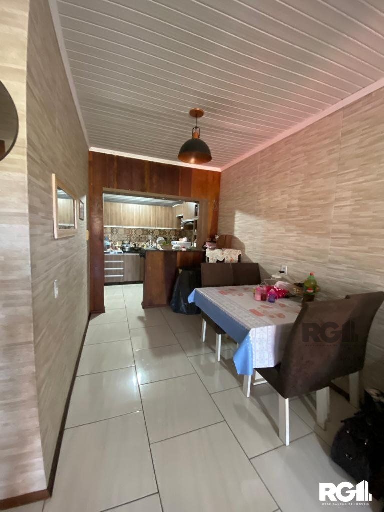 Casa à venda com 2 quartos, 70m² - Foto 7