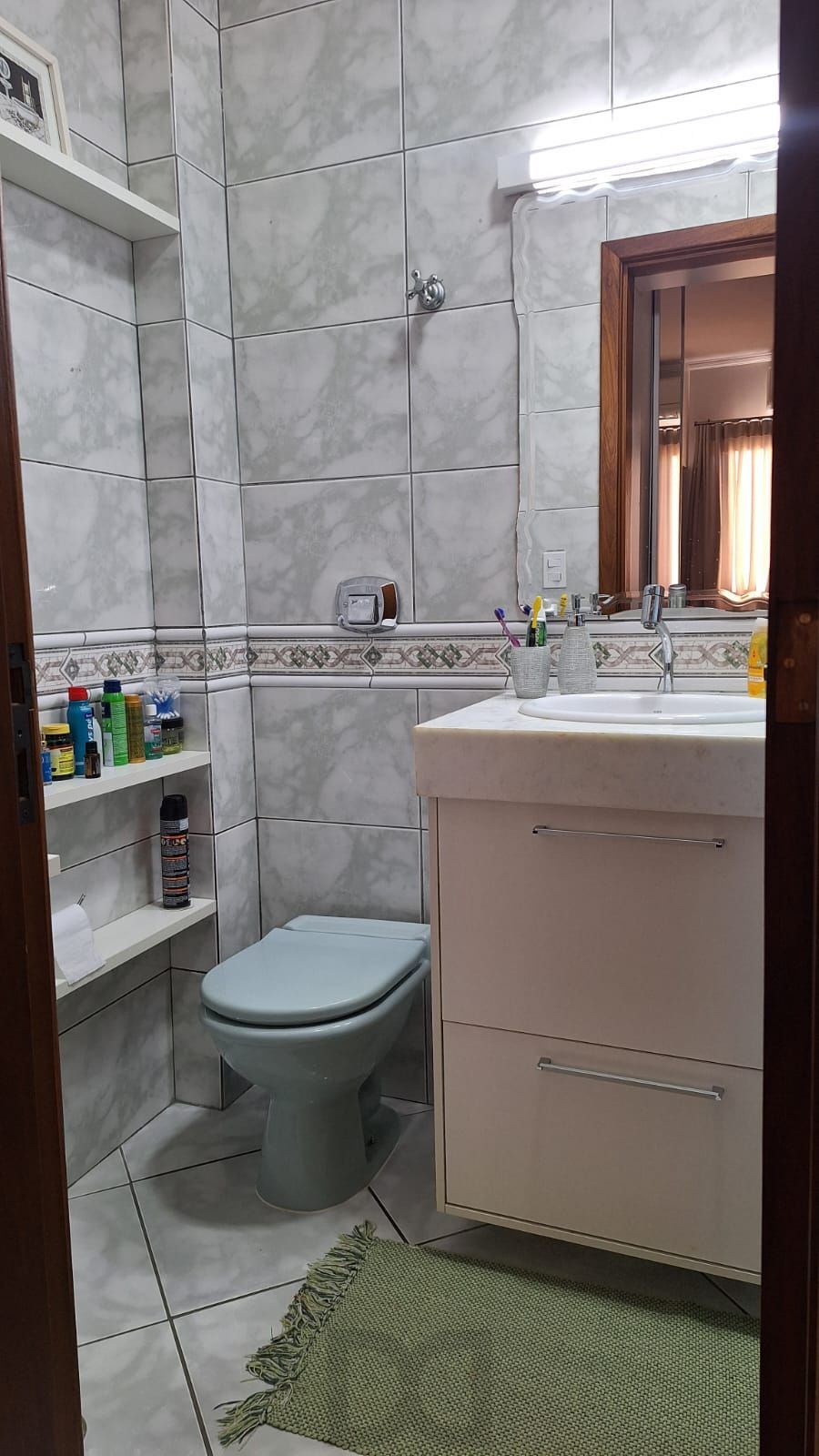 Apartamento de 2 domitórios, com varanda, churrasqueira, 2 vagas. — foto 8