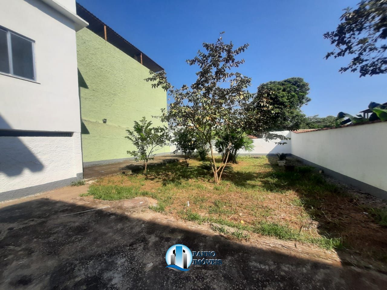 Casa para alugar com 5 quartos, 450m² - Foto 4