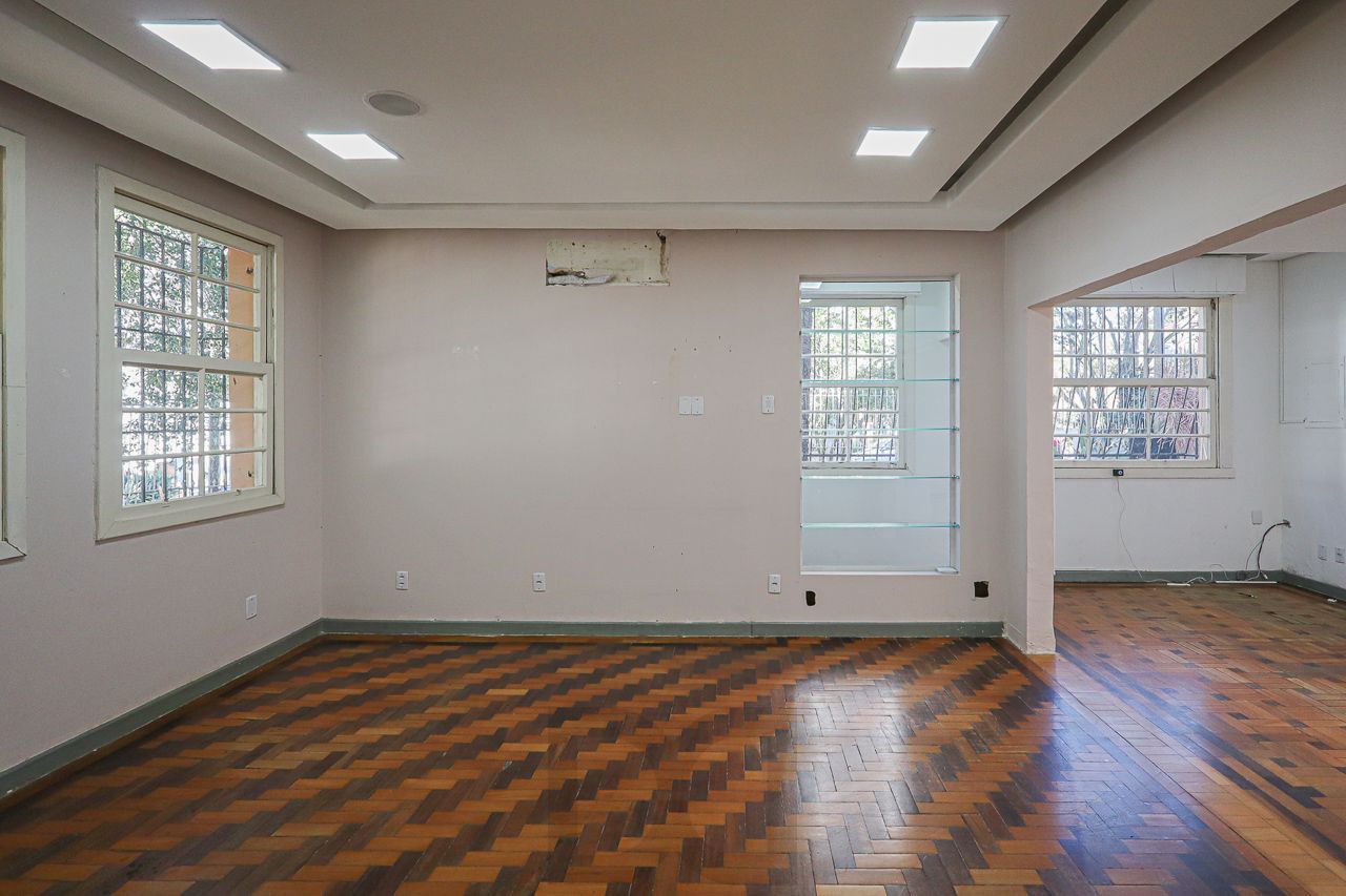 Casa a venda no bairro Petrópolis — foto 5