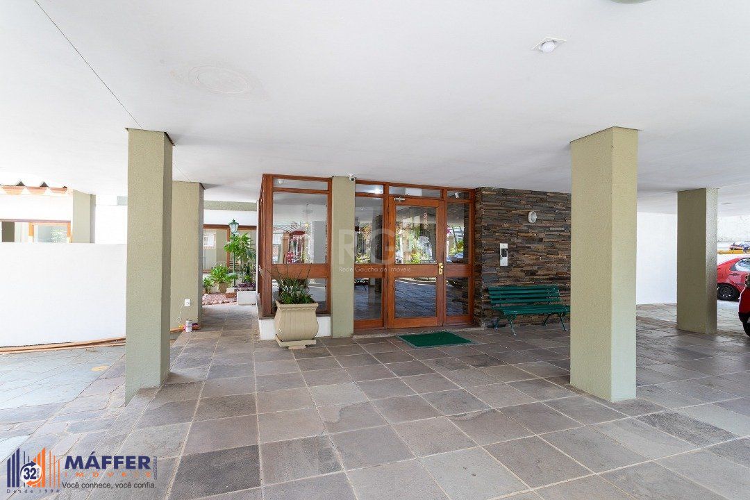 Cobertura, 3 quartos, 213 m² - Foto 2