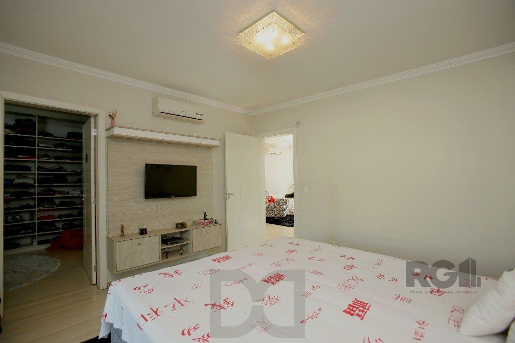 Casa 3 dormitórios, 300m², 3 banheiros, 4 garagens, Bairro Ecoville — foto 23