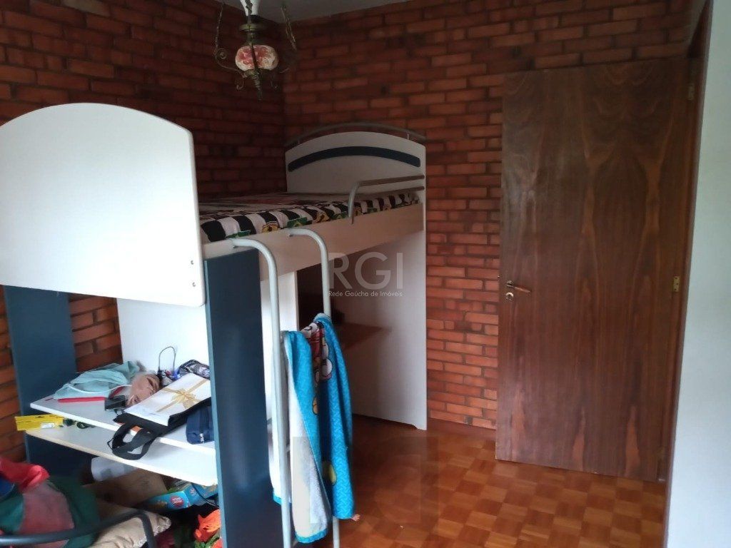 Casa para Venda - 256.87m², 3 dormitórios, sendo 1 suites, 2 vagas - Teresópolis — foto 20