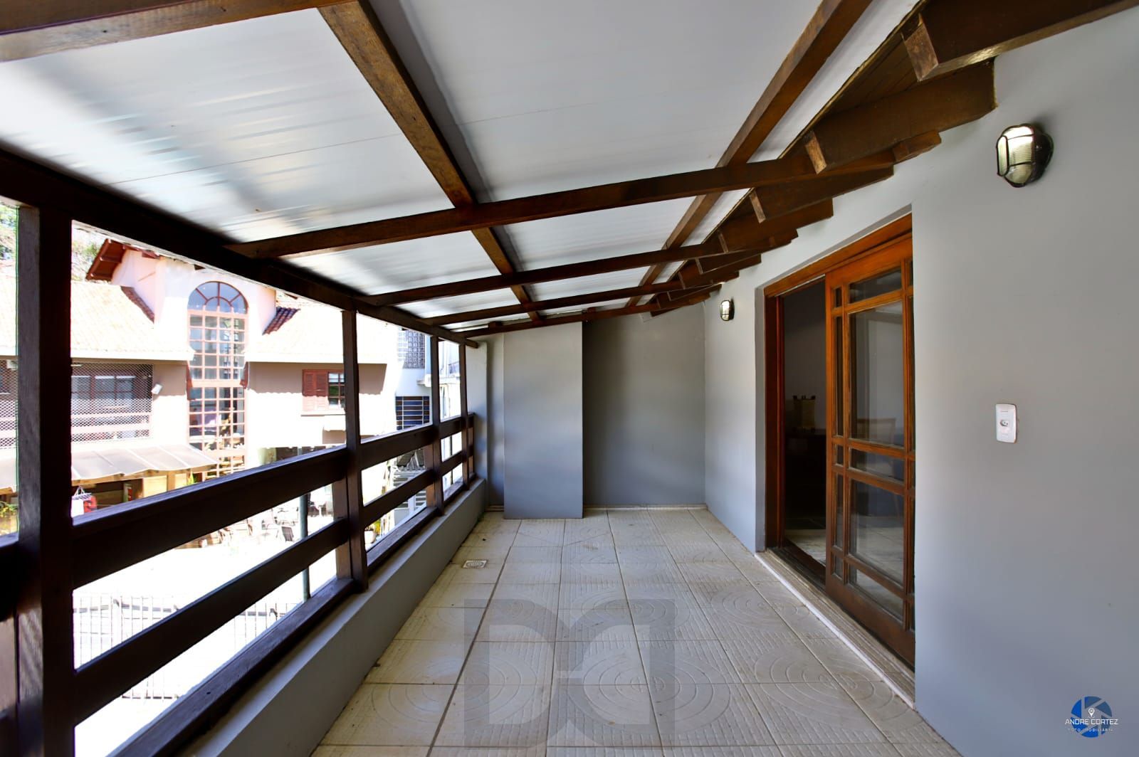Casa de 3 dormitórios, 3 vagas e pátio com piscina bairro Chácara das Pedras. — foto 41