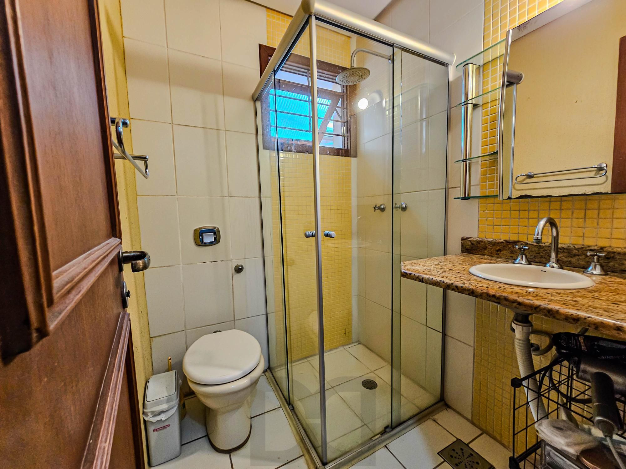 Casa em condomínio fechado, 5 dormitórios, Bairro Teresópolis — foto 14