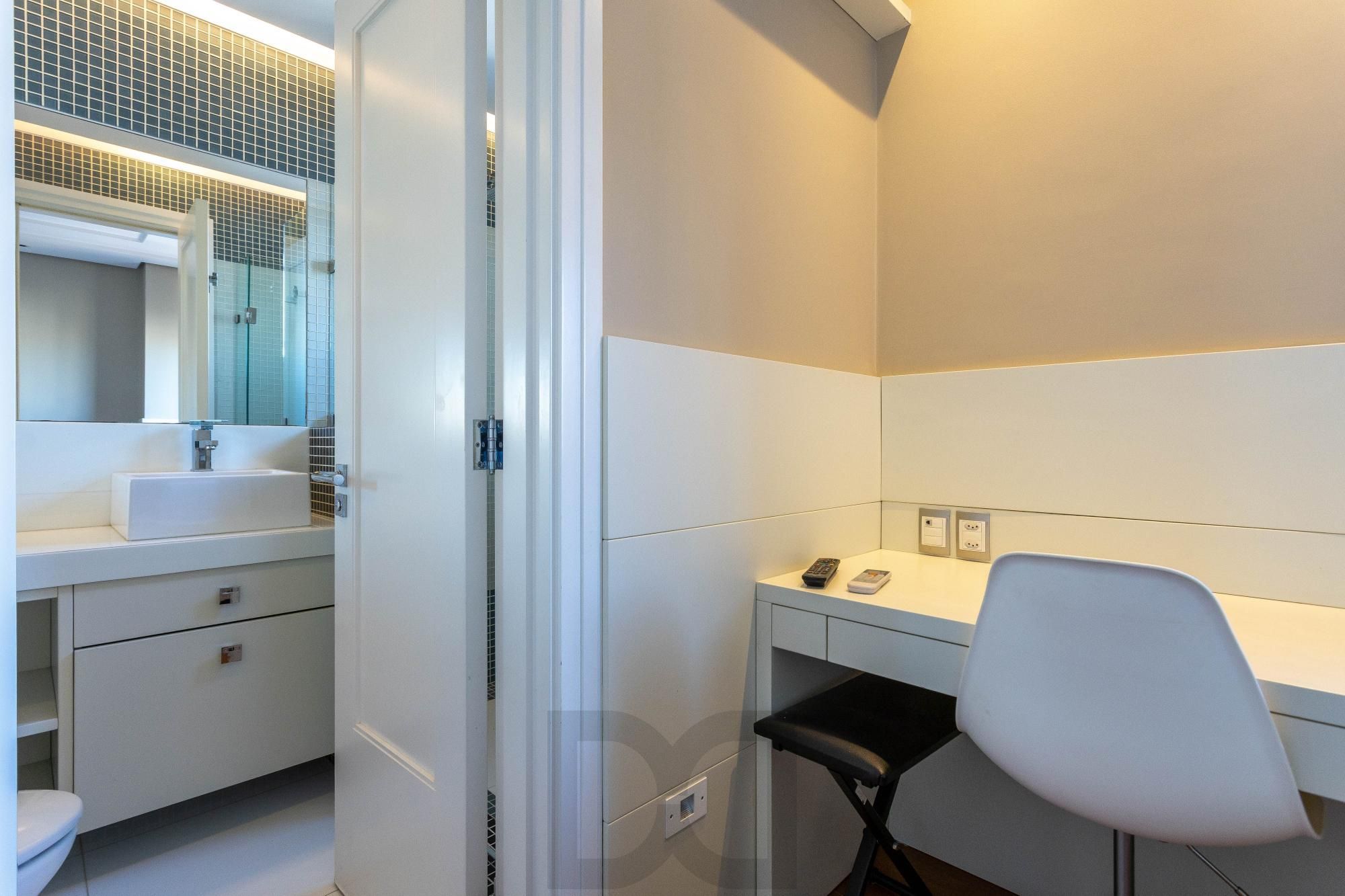 Apartamento para alugar em Mont 'Serrat com 6 quartos, 6 vagas e ótima localização — foto 10