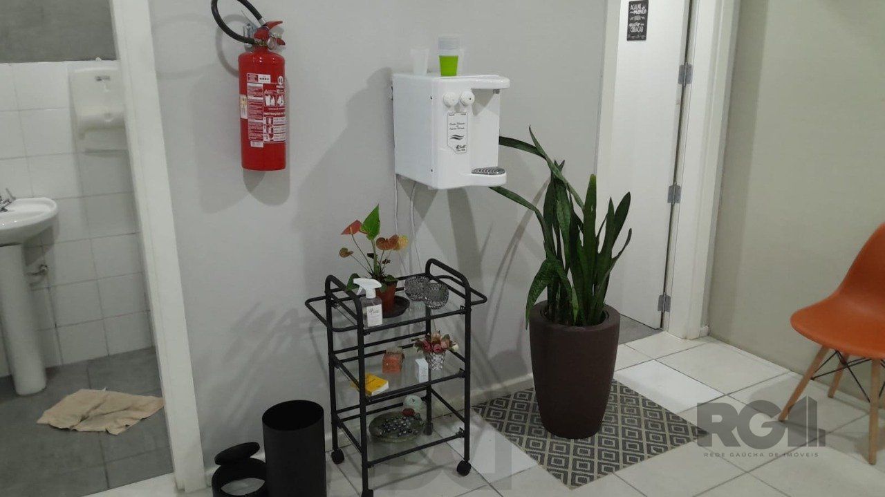 Sala térrea,com 78 m2 de pátio,com 200,98m2,na Lima e Silva — foto 7