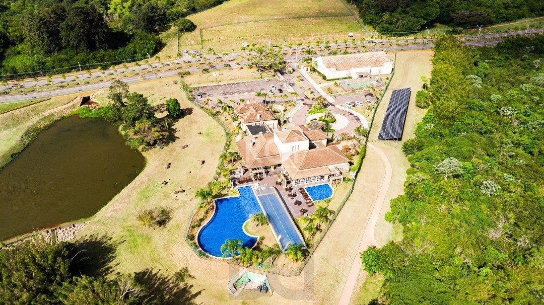 Excelente terreno no Alphaville condomínio Veneto. Possui 497,96m2 de área privativa, — foto 7