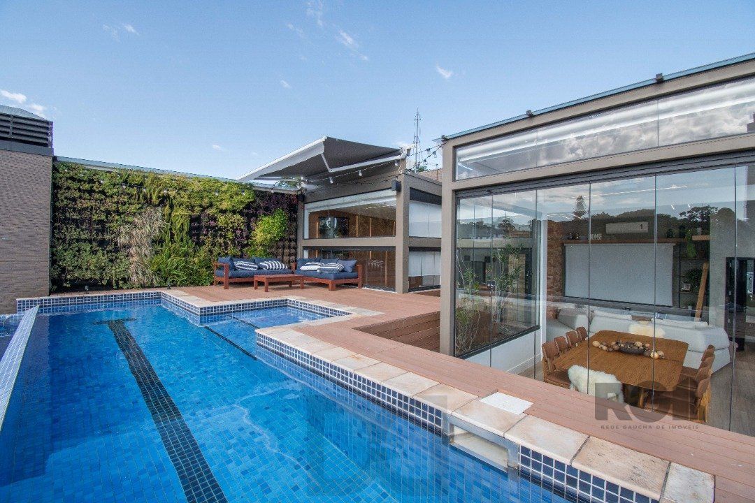 Cobertura de alto padrão, construtora Clave, vista perene para o Rio, 3 suítes, piscina, 3 vagas cobertas. — foto 17