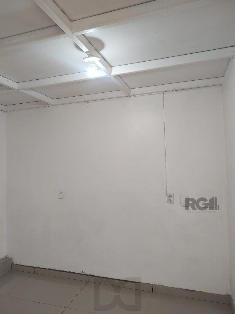 Loja para Venda - 60m², 0 dormitórios, 3 vagas - Petrópolis — foto 45