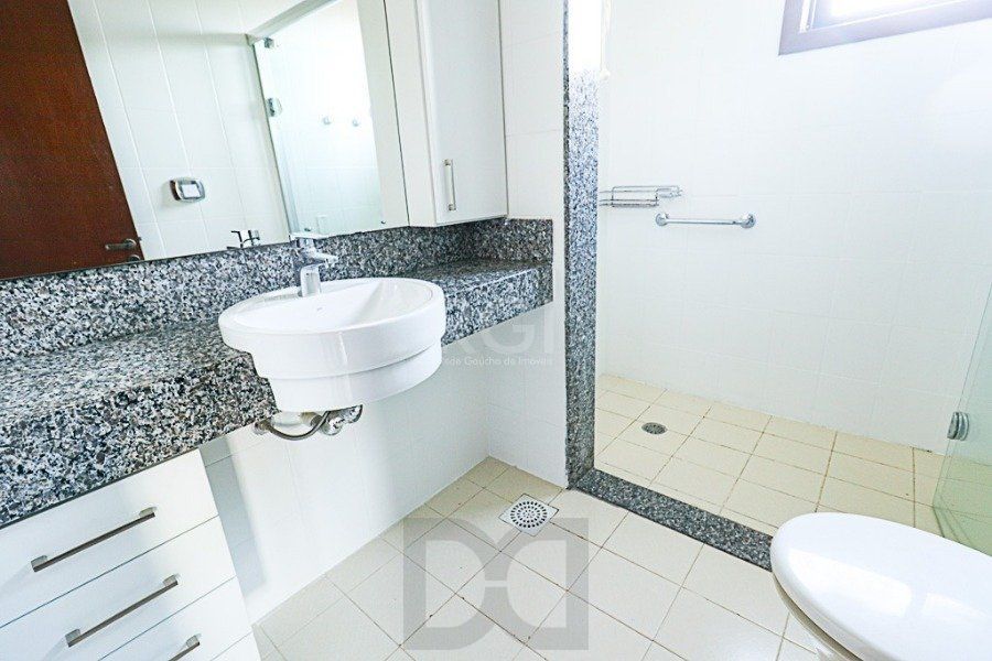 Excelente apartamento de 3 dormitórios , uma suíte , próximo ao Grêmio Náutico União de Petrópolis, — foto 28