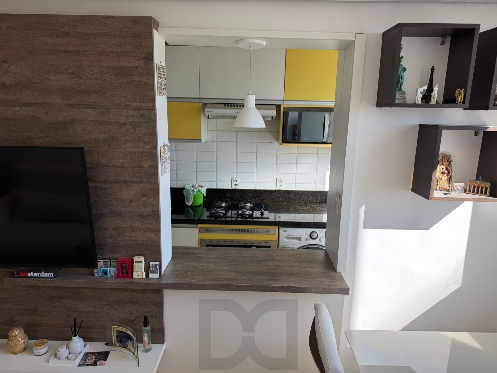 Apartamento 3 dormitórios com Suíte Semi Mobiliado com Vaga de Garagem — foto 10