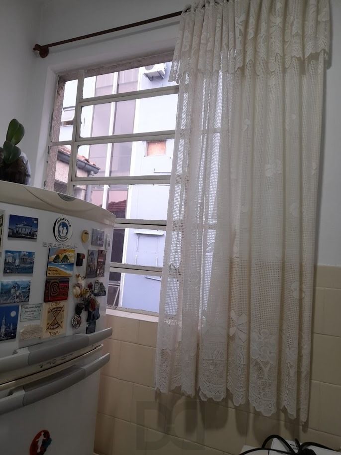 Vende apto de 02 dormitórios, sala, banheiro, cozinha e área de serviço — foto 17